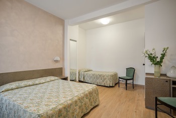 Hotel Garibaldi galeri fotoğrafı