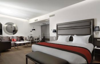 Holiday Suites galeri fotoğrafı