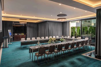 Radisson Blu Leogrand Hotel