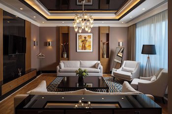 Radisson Blu Leogrand Hotel