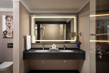Radisson Blu Leogrand Hotel