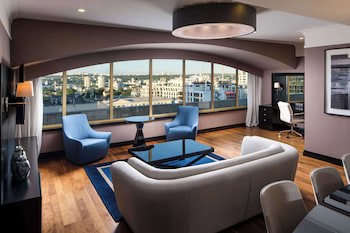 Radisson Blu Leogrand Hotel