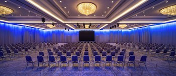 Radisson Blu Leogrand Hotel