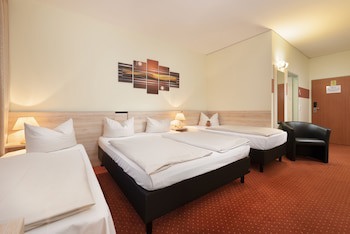 NOVINA HOTEL Sudwestpark Nurnberg galeri fotoğrafı