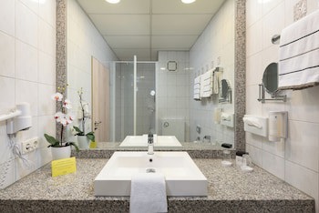 NOVINA HOTEL Sudwestpark Nurnberg galeri fotoğrafı