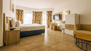 Ax Odycy Hotel