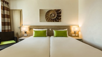 Ax Odycy Hotel