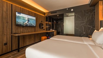 Ax Odycy Hotel