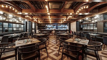 Ax Odycy Hotel