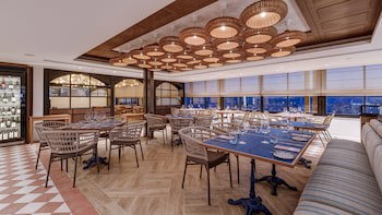 Ax Odycy Hotel