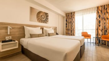 Ax Odycy Hotel