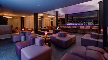 Ax Odycy Hotel