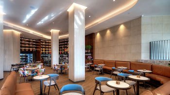 Ax Odycy Hotel