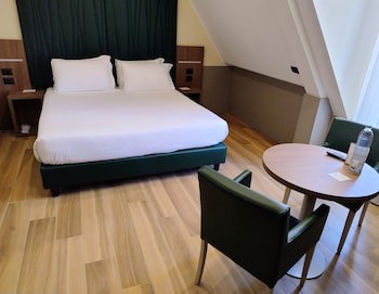 Jr Hotels Bocconi Milan galeri fotoğrafı