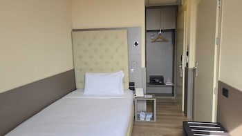Jr Hotels Bocconi Milan galeri fotoğrafı