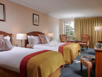 Killarney Plaza Hotel And Spa