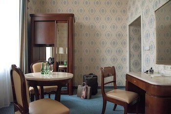 Grand Hotel