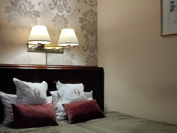 Grand Hotel