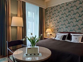 Grand Hotel