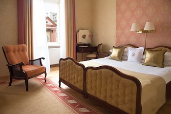 Grand Hotel