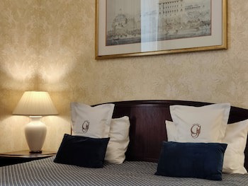 Grand Hotel