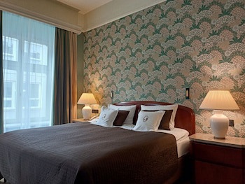 Grand Hotel