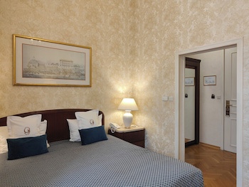 Grand Hotel