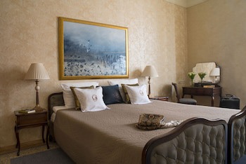 Grand Hotel