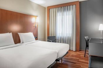 Ac Hotel Ponferrada By Marriott