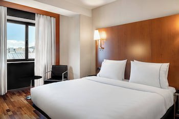 Ac Hotel Ponferrada By Marriott
