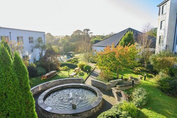 Newtown Park Hotel