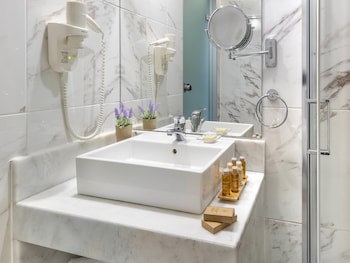 Alexia Premier City Hotel - Adults Only galeri fotoğrafı