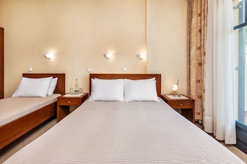 Atrium Hotel fotoğrafı