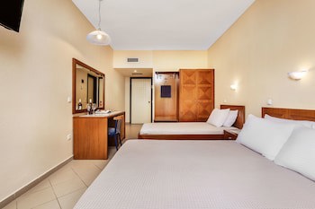 Atrium Hotel fotoğrafı
