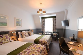 Carrigaline Court Hotel And Leisure Centre