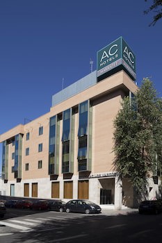 Ac Hotel Los Vascos By Marriott