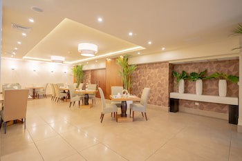 Hodelpa Gran Almirante Hotel & Casino