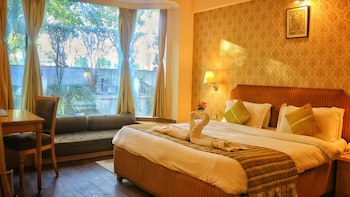 Dee Marks Hotel & Resorts