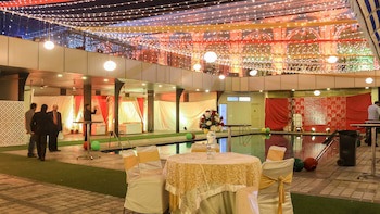 Dee Marks Hotel & Resorts