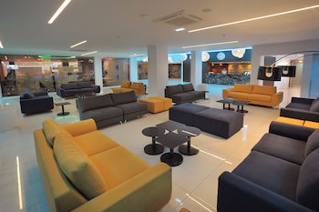 Nelia Beach Hotel & Spa fotoğrafı