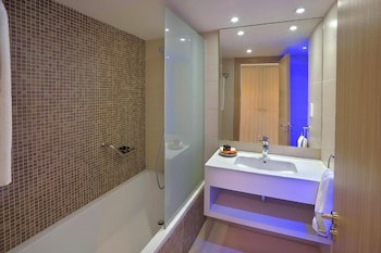 Nelia Beach Hotel & Spa fotoğrafı