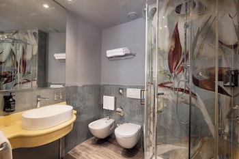 Holiday Inn Milan - Garibaldi Station by IHG galeri fotoğrafı