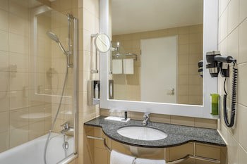 Hotel Frankfurt Messe affiliated by Melia galeri fotoğrafı