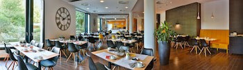 Hotel Frankfurt Messe affiliated by Melia fotoğrafı