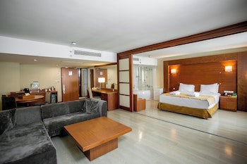 Holiday Inn Istanbul City by IHG galeri fotoğrafı