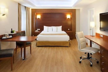 Holiday Inn Istanbul City by IHG galeri fotoğrafı