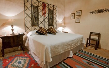 Hacienda Sepulveda Hotel & Spa