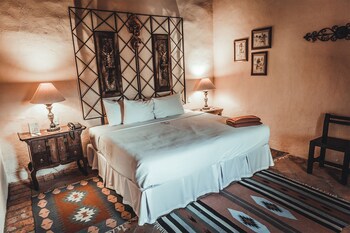 Hacienda Sepulveda Hotel & Spa
