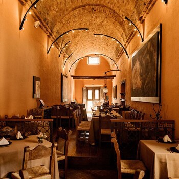 Hacienda Sepulveda Hotel & Spa