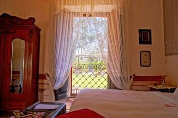 Hacienda Sepulveda Hotel & Spa